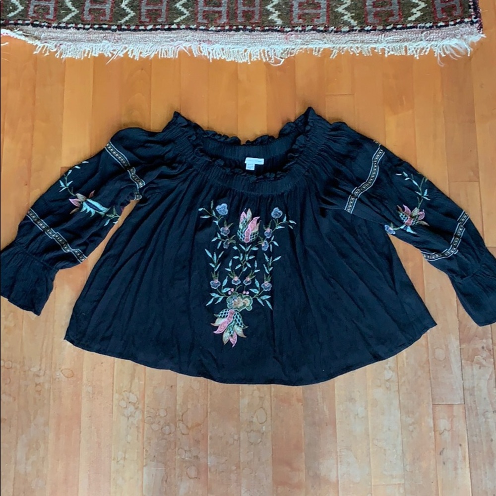 SOLD American Eagle Off-the-shoulder Top